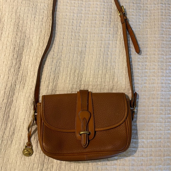 Dooney & Bourke Handbags - Vintage Dooney & Bourke Essex Crossbody Saddle Bag Leather Tan Brown